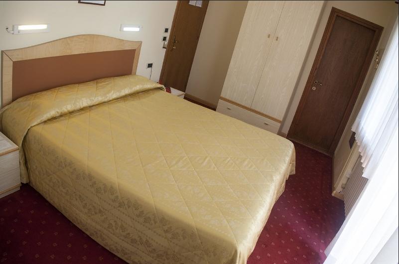 Hotel Venezia Рокка-Пьеторе Экстерьер фото